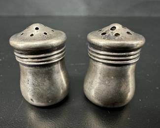 Vintage Sterling Silver Salt and Pepper Shakers 8g