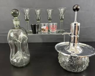 1950s Decanter and Glasses  Vintage Liquor Glass Dispenser
