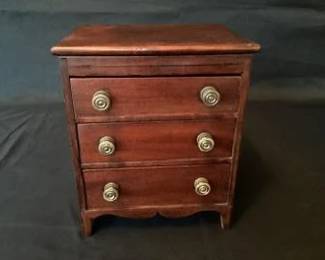 mini chest