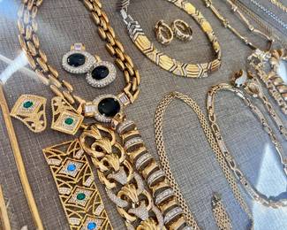 Paloma? Bulgari? St.John? All gorgeous replicas either made for them or created after their designs!