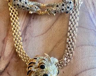 Panther chain with lion