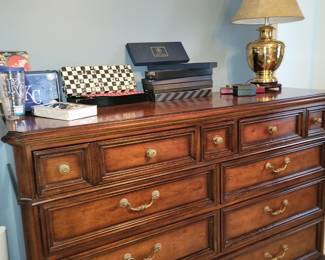 Stanley dresser