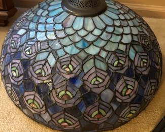 Tiffany style 18-1/2” stained glass lamp shade