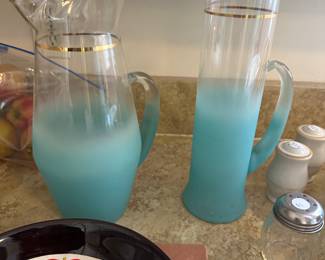 Anchor Hocking Blendo Frosted Glass Pitcher