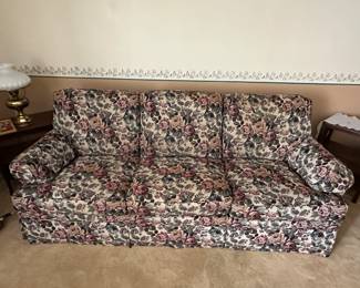 Hallagan Floral Sofa 