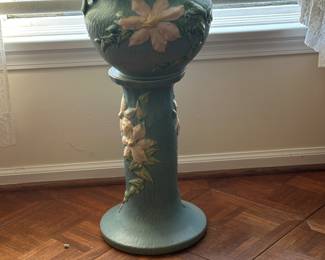 Roseville Jardiniere 