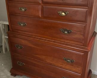 Taylor Jamestown Cherry Chest of Drawera
