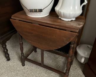 Pitcher, Drop Lead Table, 