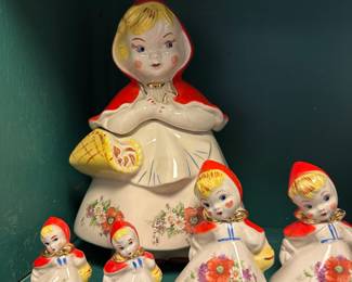 Hull Little Red Riding Hood Cookie Jar, Salt Pepper, Cream Pitcher Sugar 