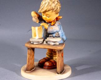 $20.00  -  HUMMEL - "A FAIR MEASURE" #345 - 1970S MARK - NO BOX - $20.00