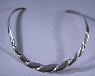 $40.00  -  STERLING (925) CHOKER NECKLACE  -  $40