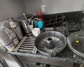 Bakeware & barware
