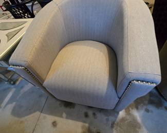 Swivel barrel chair