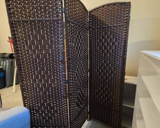 6 panel woven screen 