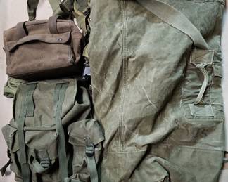Us military duffle bag ,back pack