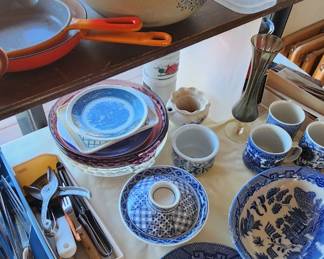 Mixing bowls,  flow blue  dishes
