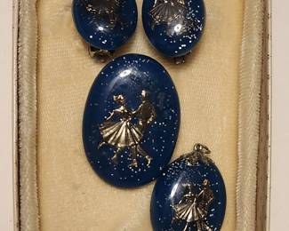 Vintage set square dancing 