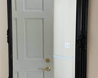 Black frame - mirror with beveled edge