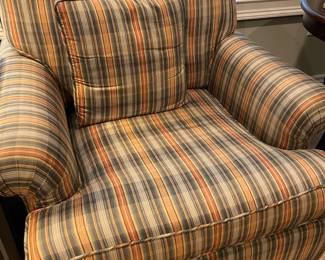 Another view of the Ethan Allen armchair