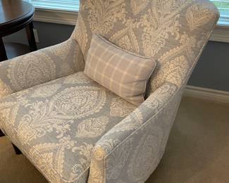 Ethan Allen Armchair (matched set of 2 available) - excellent condition