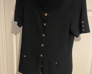 St. John’s Essentials short-sleeved jacket size 6