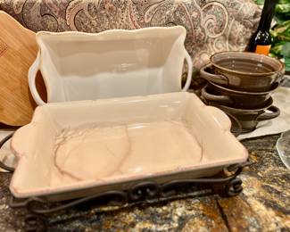 Southern Living Casserole Dish & Iron Stand