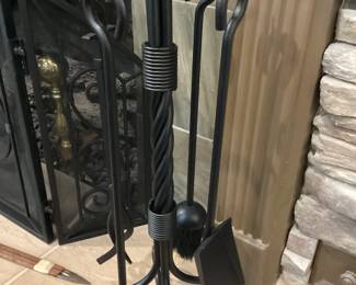 Davenport Industry AHF 101 5 piece Twist Wrought Iron Fireset