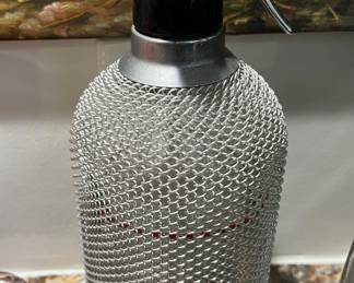 Soda Syphon Seltzer Bottle with Mesh