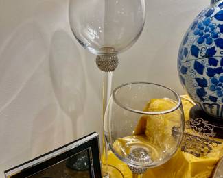 Set of 2 Victoria Tealight Candlesticks 