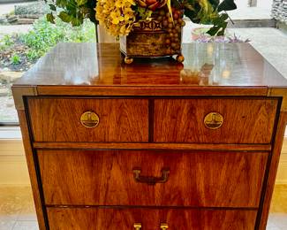 Thomasville Vintage Bachelor Chest