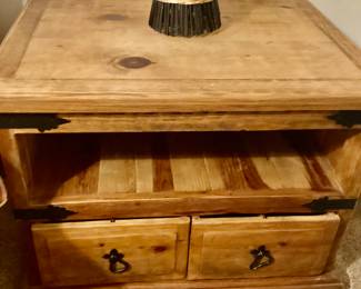 Pine 2 Drawer Nightstand 