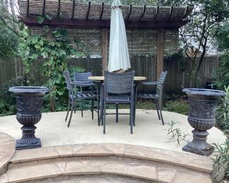 Café style outdoor metal table and chairs