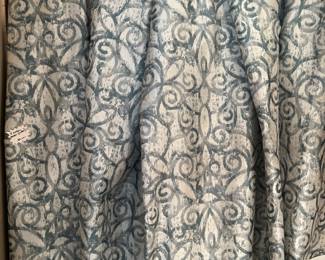 4 custom line panels