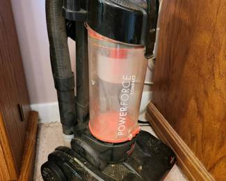 #81	Bissell Powerforce Compact Bagless Vacuum	 $20.00 
