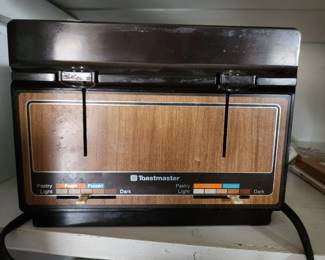 #125	Vintage Toastmaster tested 	 $20.00 