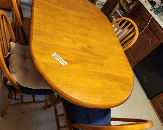 #67	Kitchen table wood Kuolin Mfg. with one leaf and 5 chairs 36-59x36x31	 $45.00 
