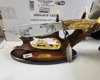 #45	Decorative Bowie Knife with stand 7.5" blade (Polar Bear Theme)	 $20.00 
