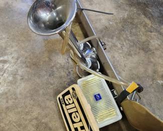 #77	Truck mount with 4 horns and Mack Bulldog emblem	 $150.00 
