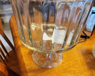 #126	Vintage heavy pleated glass triffle bowl	 $20.00 
