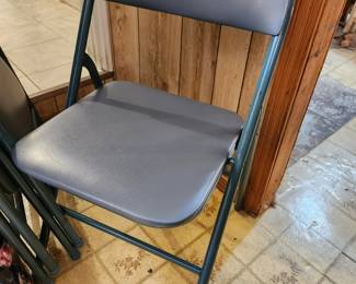 #132	3 Cushioned folding chairs dark green/grey 	 $30.00 
