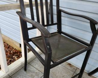 #120	Bistro set 2 chairs and tall table black metal 28x28x36 	 $150.00 
