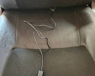 #88	Black Gaming/Computer chair with built in working massage	 $45.00 
