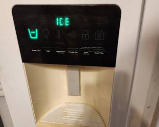 #69	Kenmore Side By Side Refrigerator 106.51762510	 $50.00 
