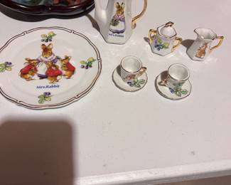 Beatrix Potter Mrs. Rabbit 10 Pc Mini Tea Set