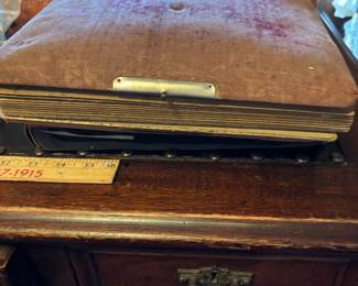  Vintage family picture albums