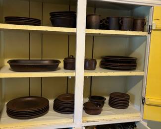 Finland Ruska dinnerware