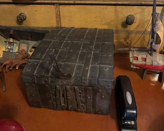 Metal lock box 1800’s