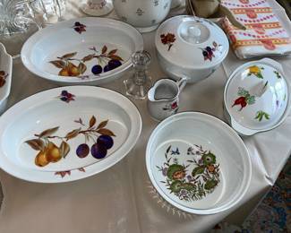 Fruit Motif China Serving Bowls