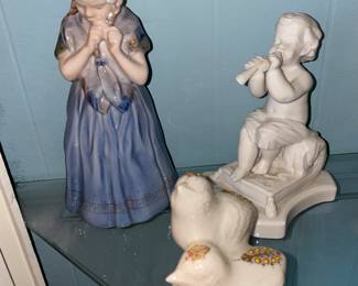 Figurines
