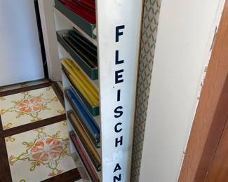 ORIGINAL Fleischmann's Wooden Store Display Rack